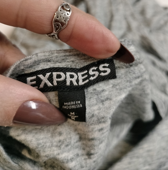Express Heather Grey Ruched Sides 3/4 Sleeve Midi T-shirt Dress EUC Sz M - Picture 5 of 6